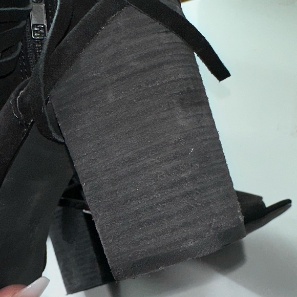 Aldo Peep-Toe Cut-Out Suede Fringe Tan Heels Sz 9 1/2 - Picture 6 of 10